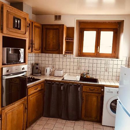 Spacieux Et Elegant Appartement Idealement Situe. Chamouilley Bagian luar foto